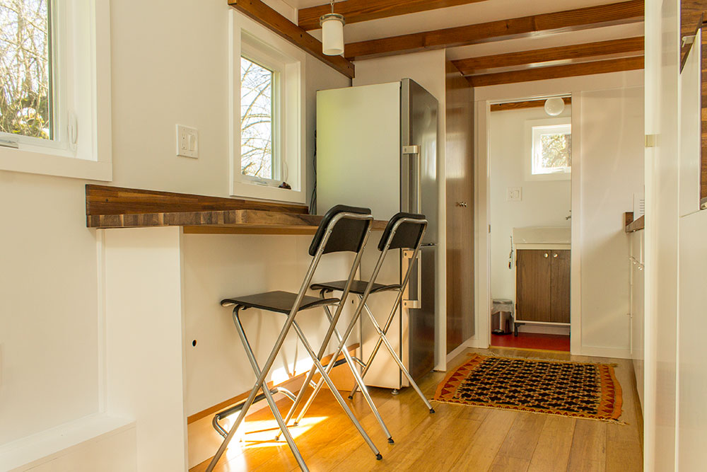 Hikari-Box-Tiny-House-Kitchen-Seating